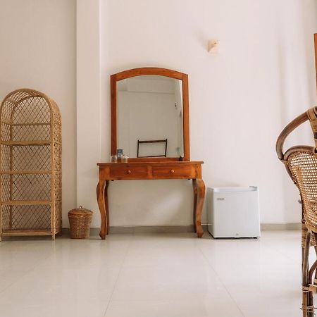 Rise - Bed & Breakfast Weligama Luaran gambar