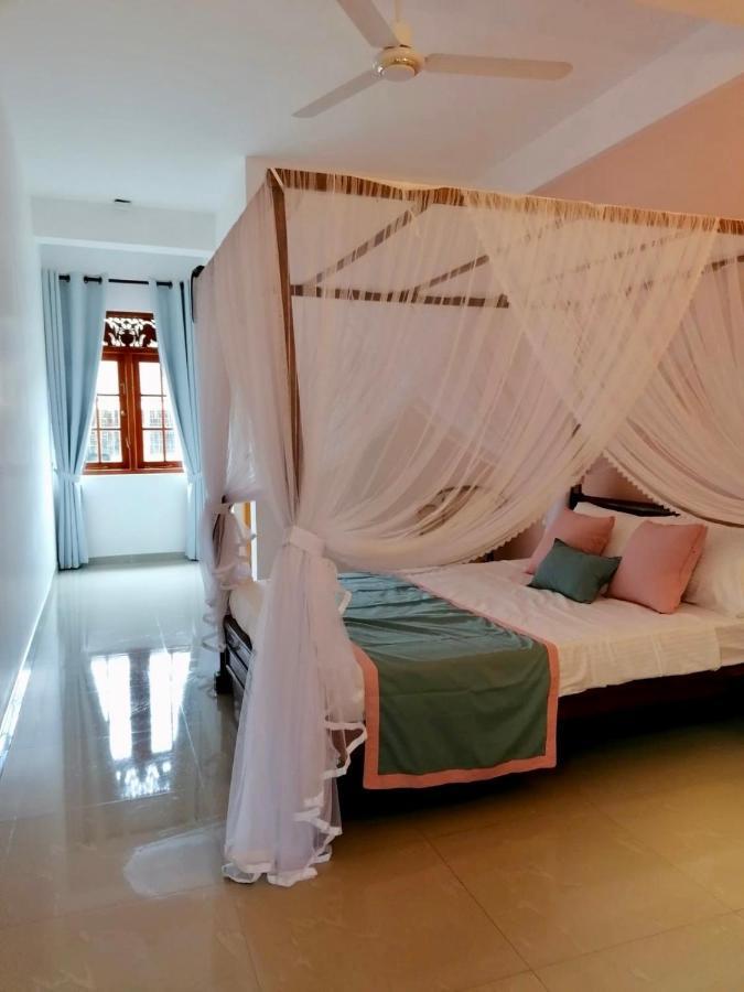 Rise - Bed & Breakfast Weligama Luaran gambar